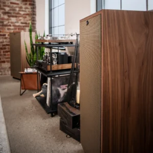 Klipsch Forte Iv ลำโพงตั้งพื้น 3-Way Horn-Loaded 12 นิ้ว Sensitivity 99db เสียงทรงพลัง ระดับ Hi-Fi Klipsch Forte Iv ลำโพงตั้งพื้น 3-Way Horn-Loaded 12 นิ้ว Sensitivity 99db เสียงทรงพลัง ระดับ Hi-Fi