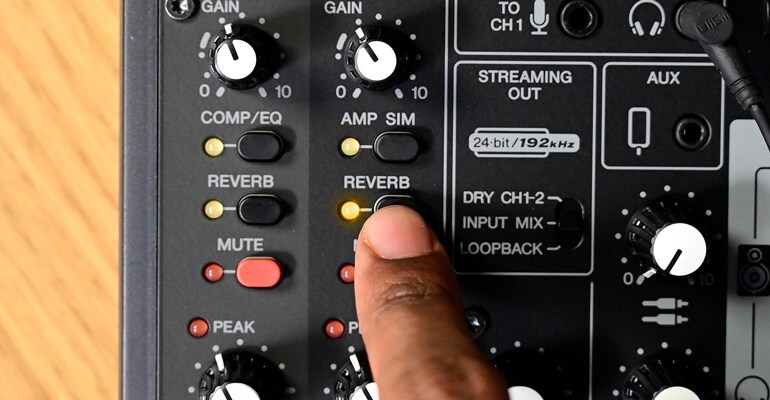 Yamaha Ag06mk2 มิกเซอร์ไลฟ์สตรีมมิ่ง 6 ช่องสัญญาณ