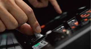 Yamaha Tf5 มิกเซอร์ดิจิตอล 32 แชนแนล