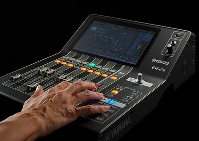 Yamaha Dm3 มิกเซอร์ดิจิตอล 8+1 Fader (Dante Version)