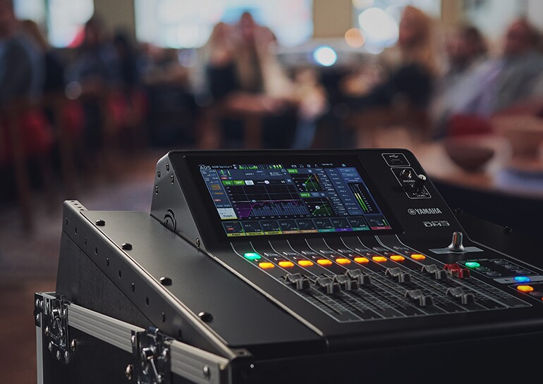 Yamaha Dm3 มิกเซอร์ดิจิตอล 8+1 Fader (Dante Version)