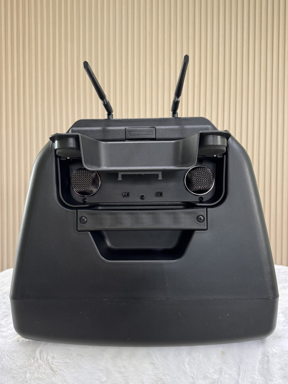 Aiwa Aw-X1500pro ลำโพงลากจูงมีแบตฯ ขนาด 15 นิ้ว 800 วัตต์ พร้อมไมค์ลอยมือถือคู่ ย่าน Uhf 10 ชาแนล Aiwa Aw-X1500pro ลำโพงลากจูงมีแบตฯ ขนาด 15 นิ้ว 800 วัตต์ พร้อมไมค์ลอยมือถือคู่ ย่าน Uhf 10 ชาแนล