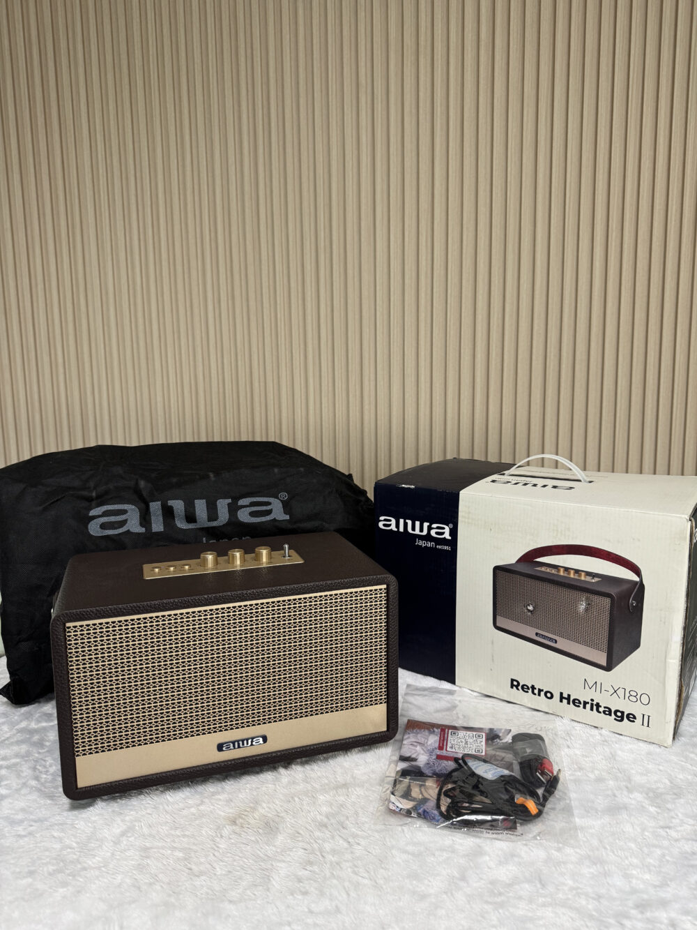 Aiwa Mi-X180 Retro Heritage Ii ลำโพงบลูทูธ 80w ดอกลำโพง 6.5 นิ้ว Portable Bluetooth Speaker Aiwa Mi-X180 Retro Heritage Ii ลำโพงบลูทูธ 80w ดอกลำโพง 6.5 นิ้ว Portable Bluetooth Speaker