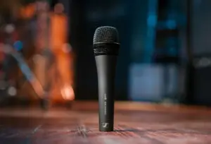 Sennheiser E-835 ไมโครโฟนไดนามิก Sennheiser E-835 ไมโครโฟนไดนามิก