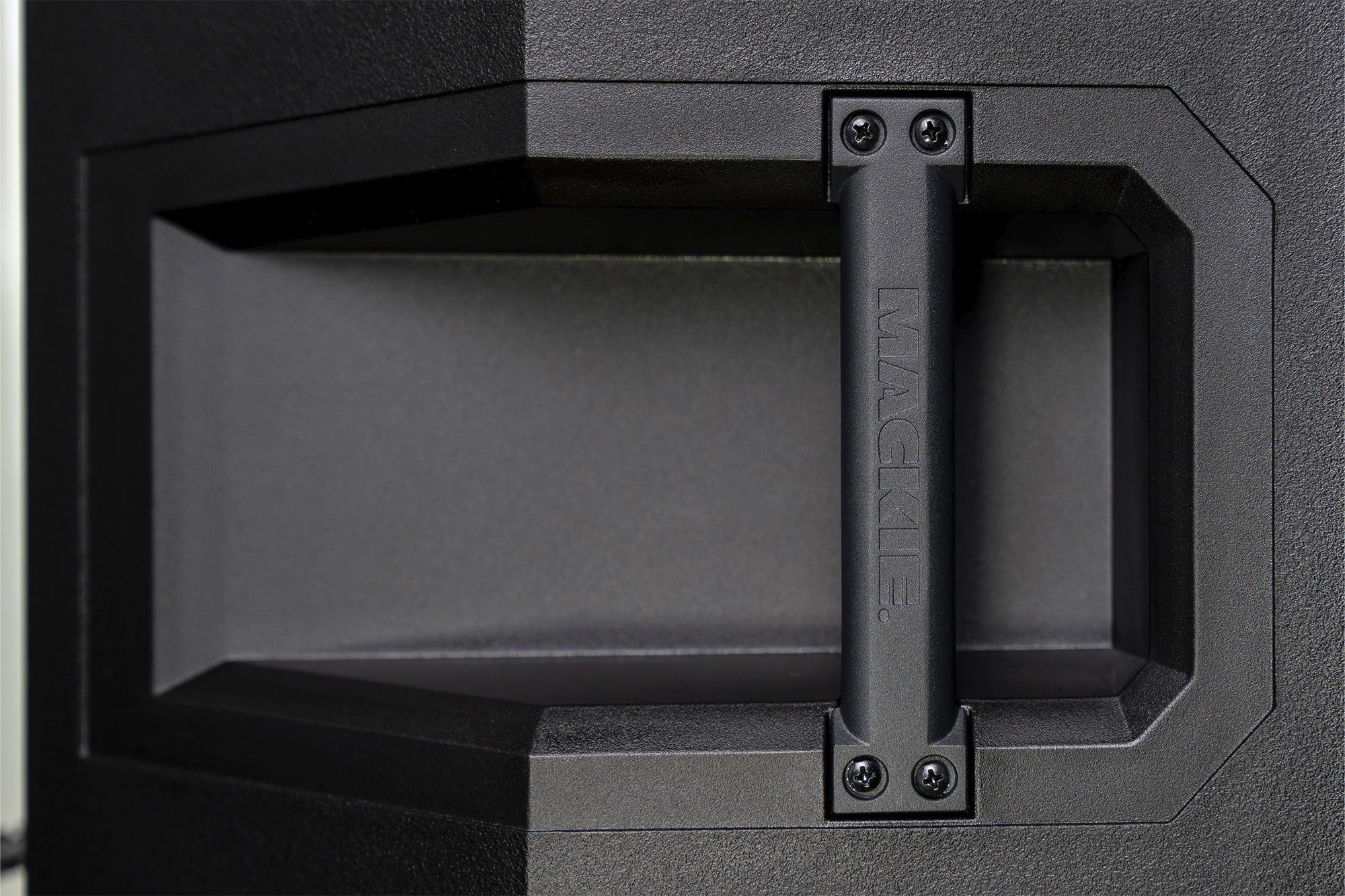 Mackie Thump2v4 ลำโพง Pa 12 นิ้ว 1400w มี Dsp และ Bluetooth