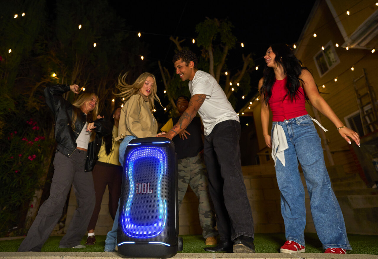 Jbl Partybox 330 ลำโพงปาร์ตี้ล้อลาก 280w พร้อม Ai Sound Boost