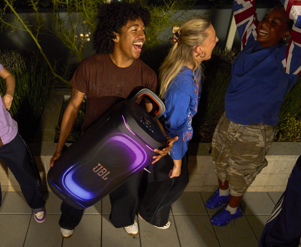 พรีวิว Jbl Partybox 330 และ 130 อัปเกรดใหม่ เจาะลึกฟีเจอร์เด็ด และตารางเทียบสเปก Jbl Partybox 330 ลำโพงปาร์ตี้ล้อลาก 280w พร้อม Ai Sound Boost