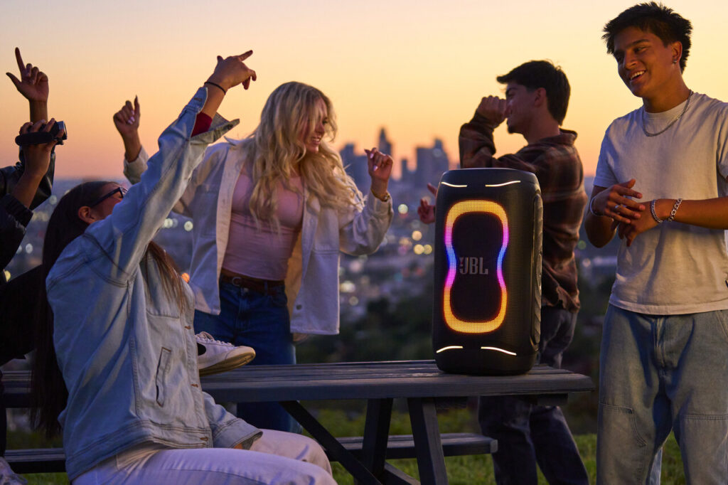พรีวิว Jbl Partybox 330 และ 130 อัปเกรดใหม่ เจาะลึกฟีเจอร์เด็ด และตารางเทียบสเปก Jbl Partybox 130 ลำโพงปาร์ตี้ล้อลาก 200w พร้อม Ai Sound Boost