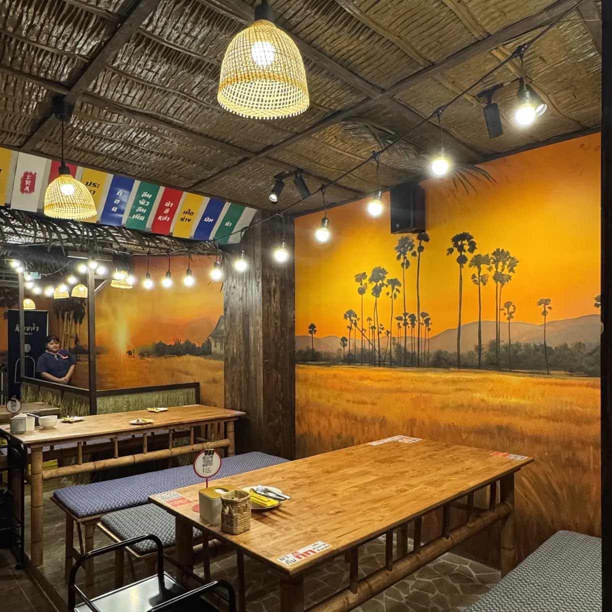 ระบบเครื่องเสียงร้านอาหาร และระบบเสียงร้านกาแฟ