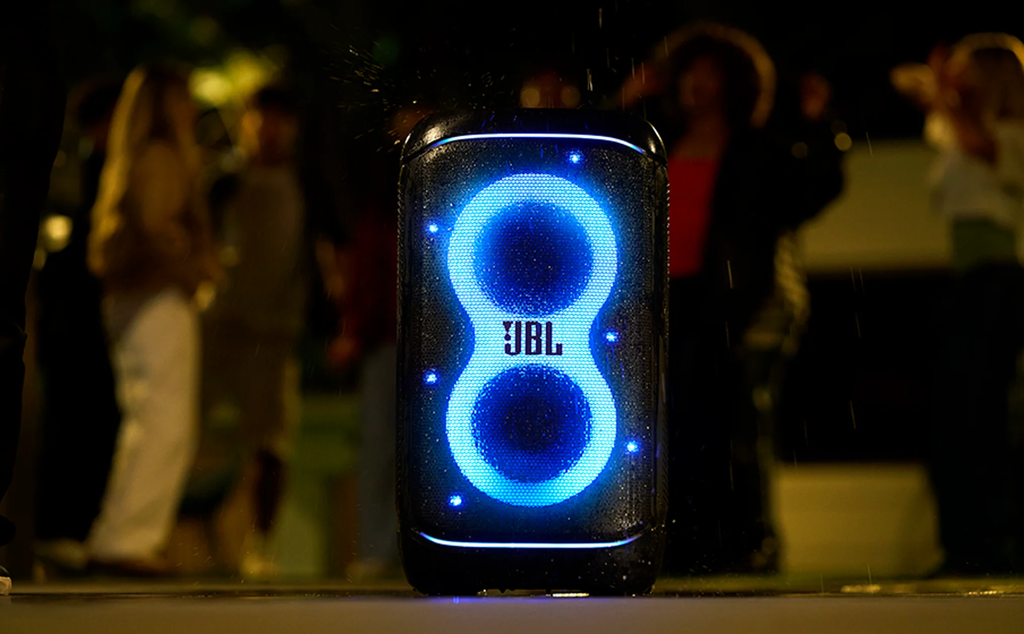 Jbl Partybox 520 ลำโพงปาร์ตี้ล้อลาก พลังเสียงระดับสเตจ 400w