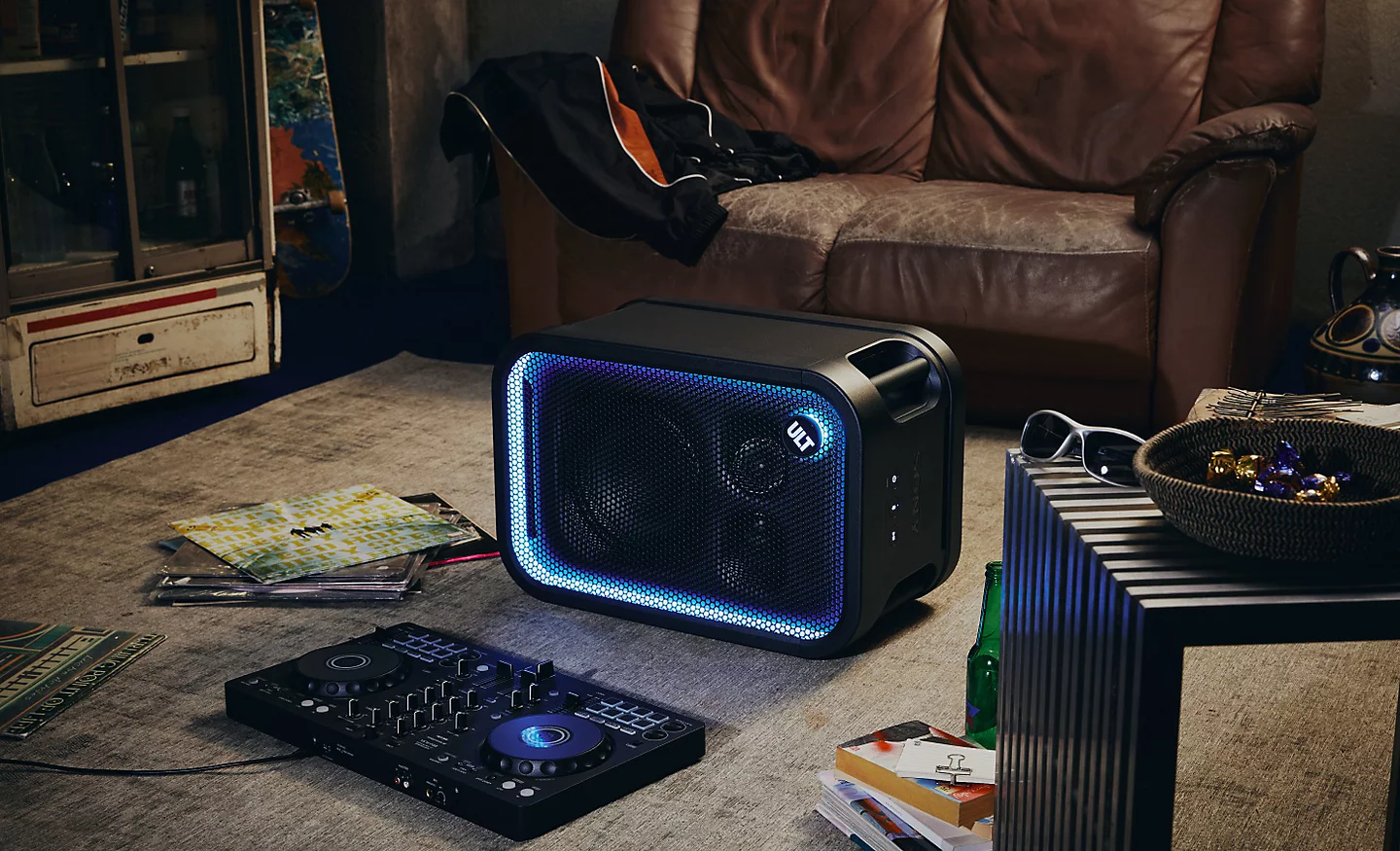 Sony Ult Tower 5 ลำโพงปาร์ตี้ไร้สายเบสทรงพลัง 300w