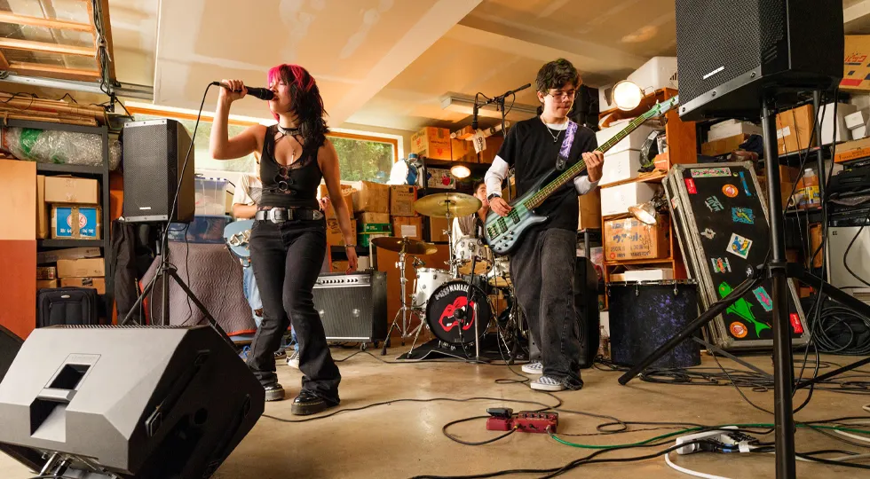 Mackie Thrash V2 live mode