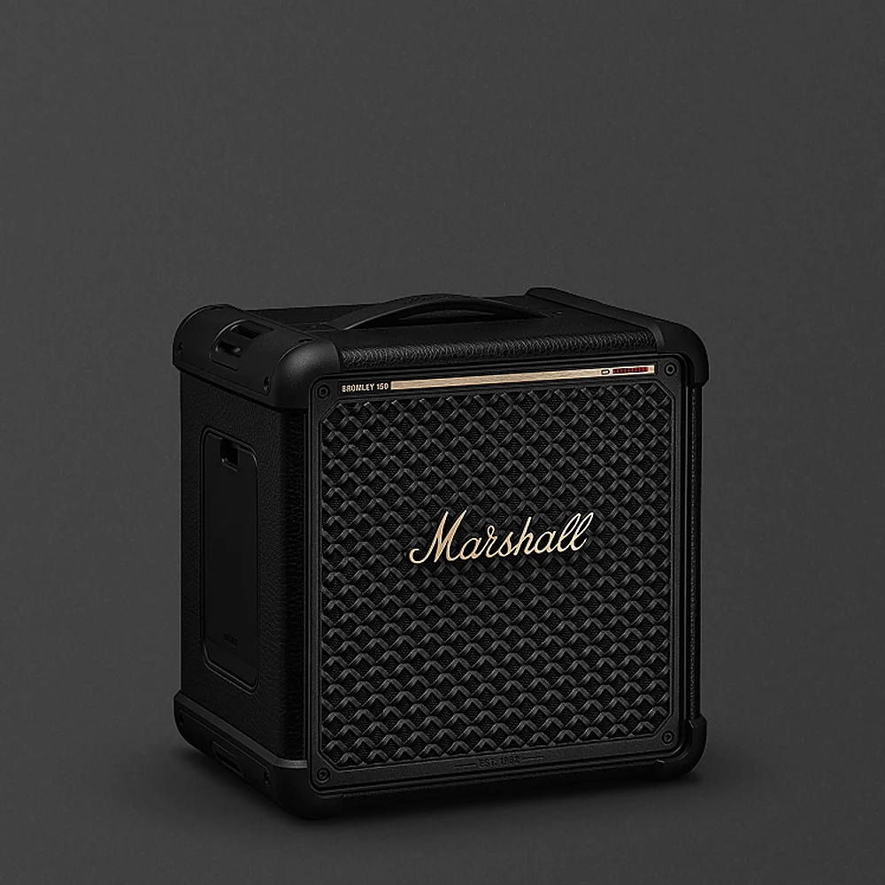 Marshall Bromley 150 มุมเฉียง แสดงหูหิ้วด้านบนและฝาช่องใส่แบตเตอรี่ด้านข้าง